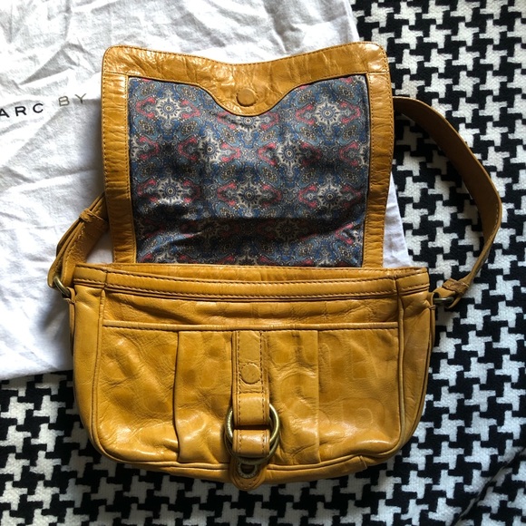 🔴 SOLD 🔴 - Marc by Marc Jacob’s leather purse. Y2k shoulder style handbag - Picture 3 of 11